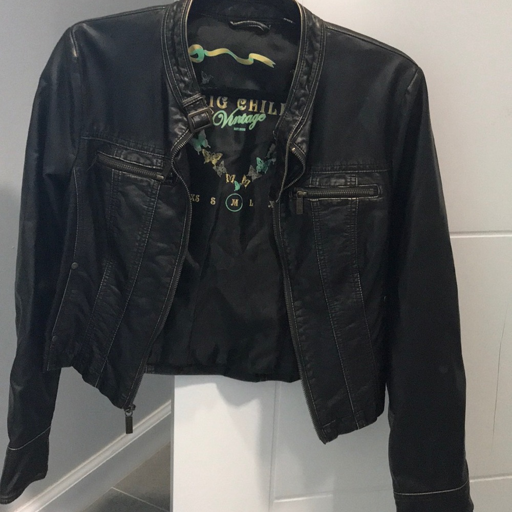 Cropped feaux leather jacket
